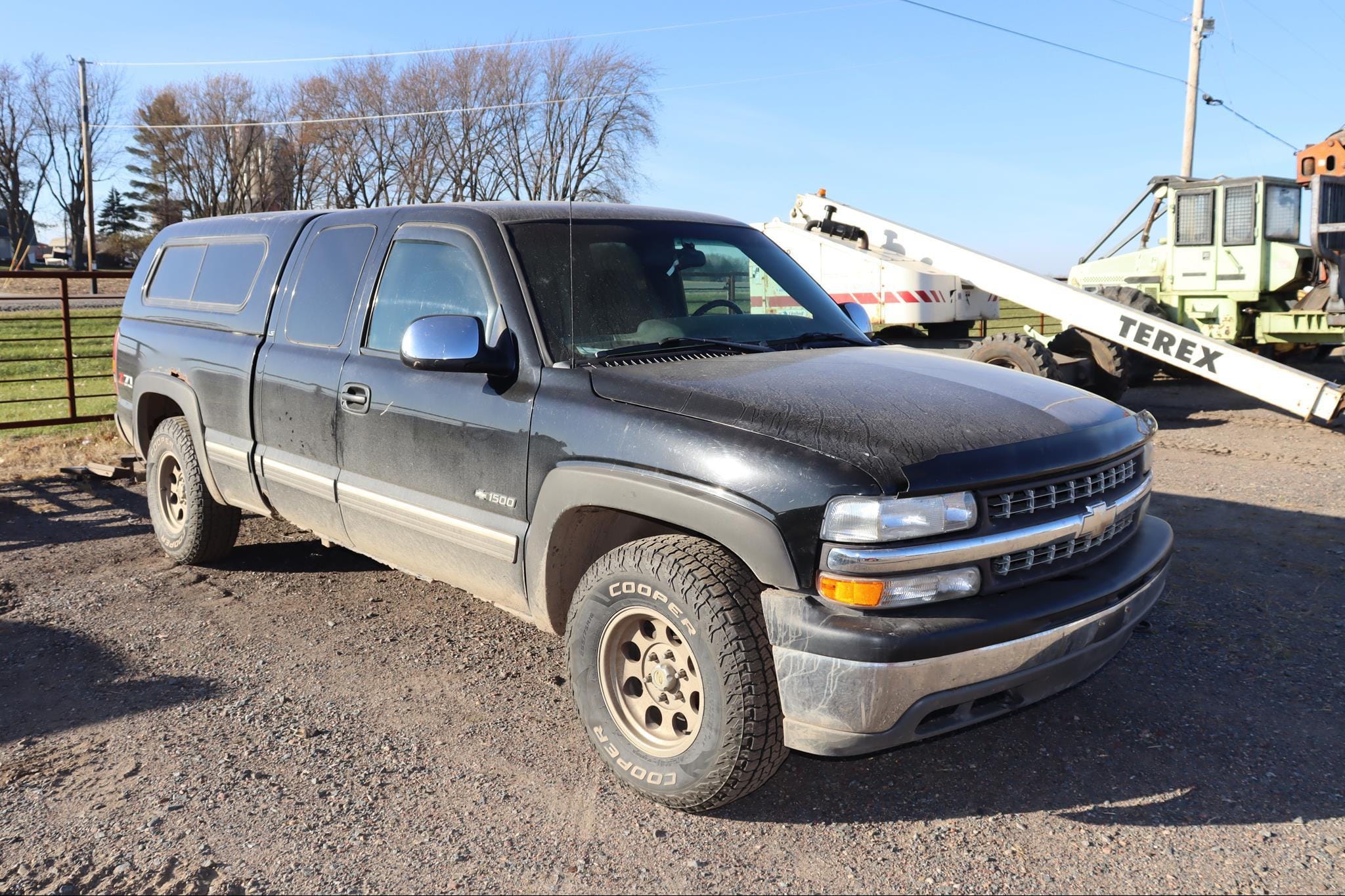 2001 Chevrolet 1500 Equipment Image0