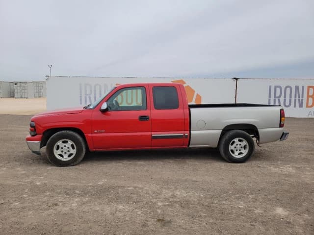 Image of Chevrolet 1500 equipment image 1