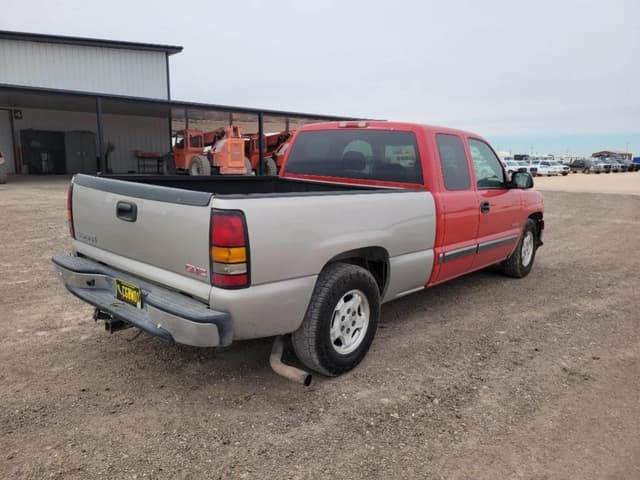 Image of Chevrolet 1500 equipment image 4