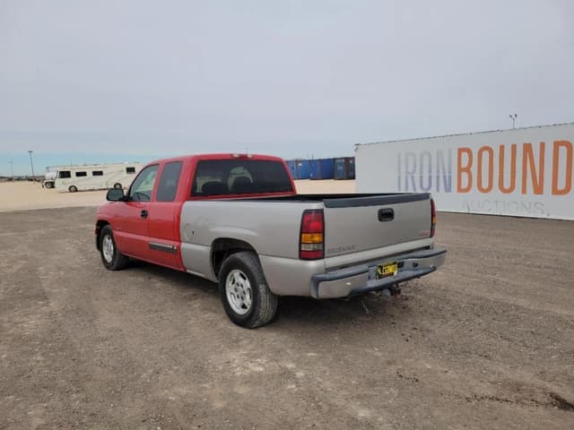 Image of Chevrolet 1500 equipment image 2