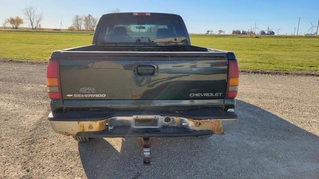 Image of Chevrolet 1500 equipment image 3