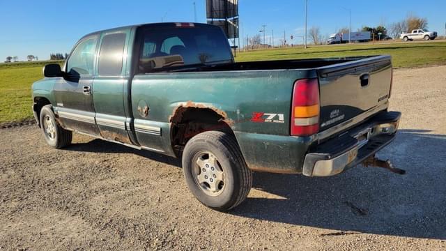 Image of Chevrolet 1500 equipment image 2