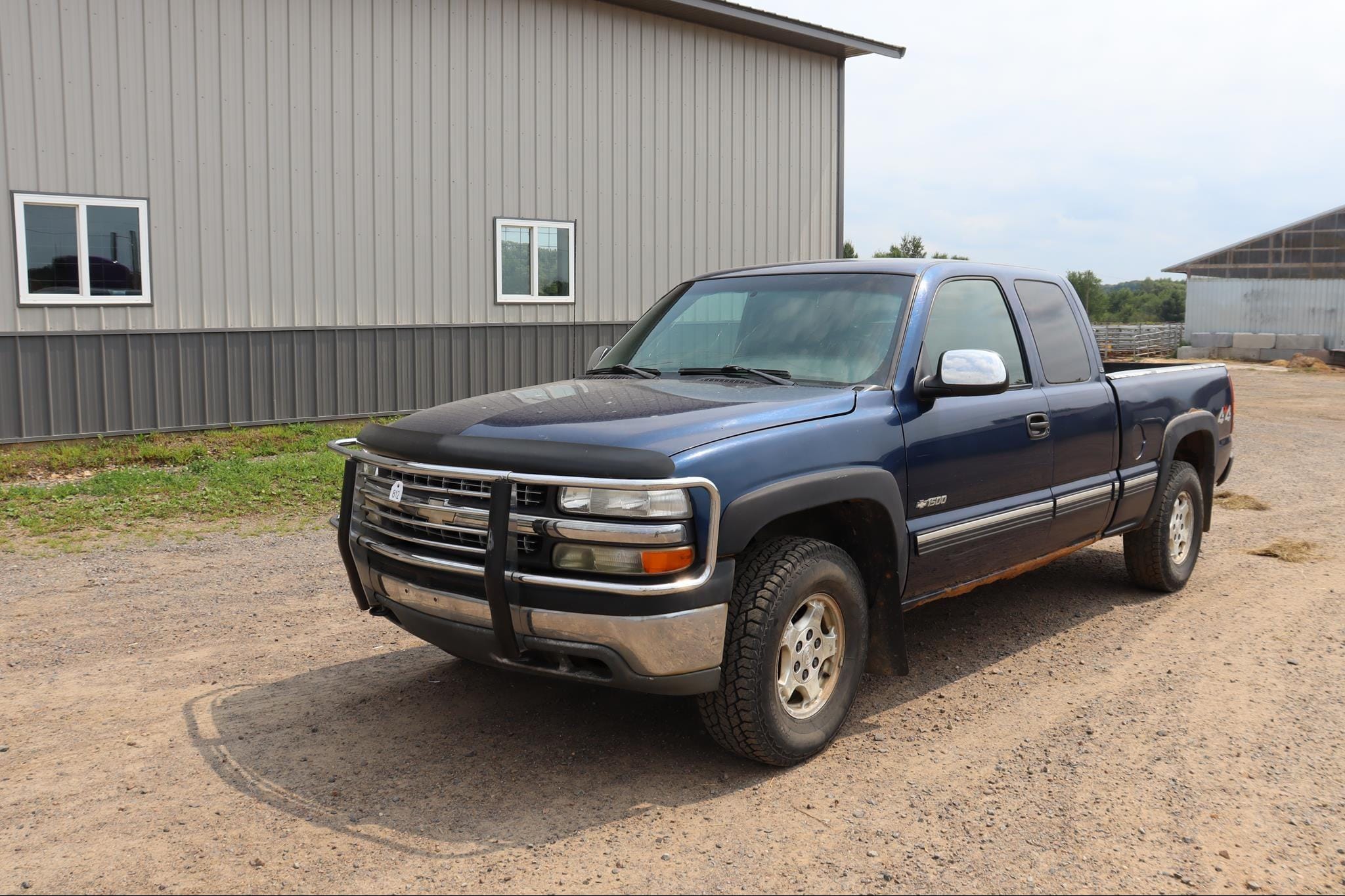 2001 Chevrolet 1500 Equipment Image0