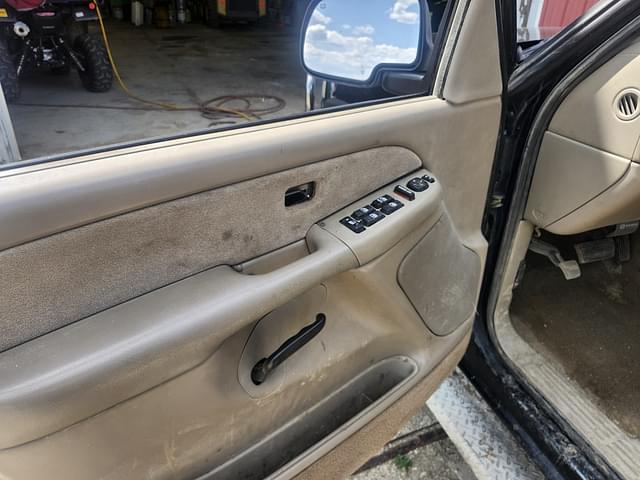 Image of Chevrolet 1500HD equipment image 4