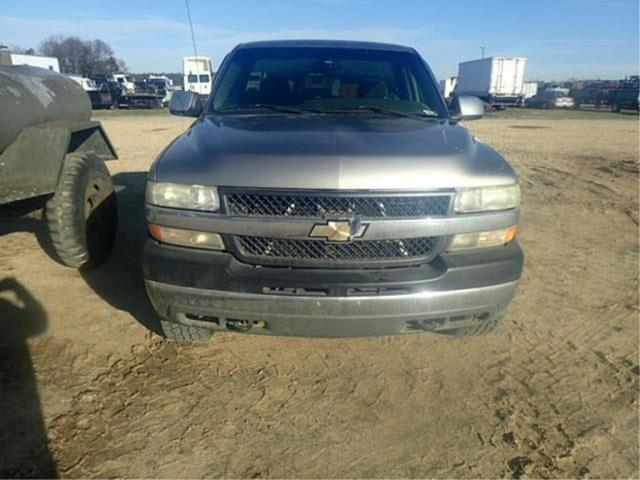 Image of Chevrolet 2500HD equipment image 2