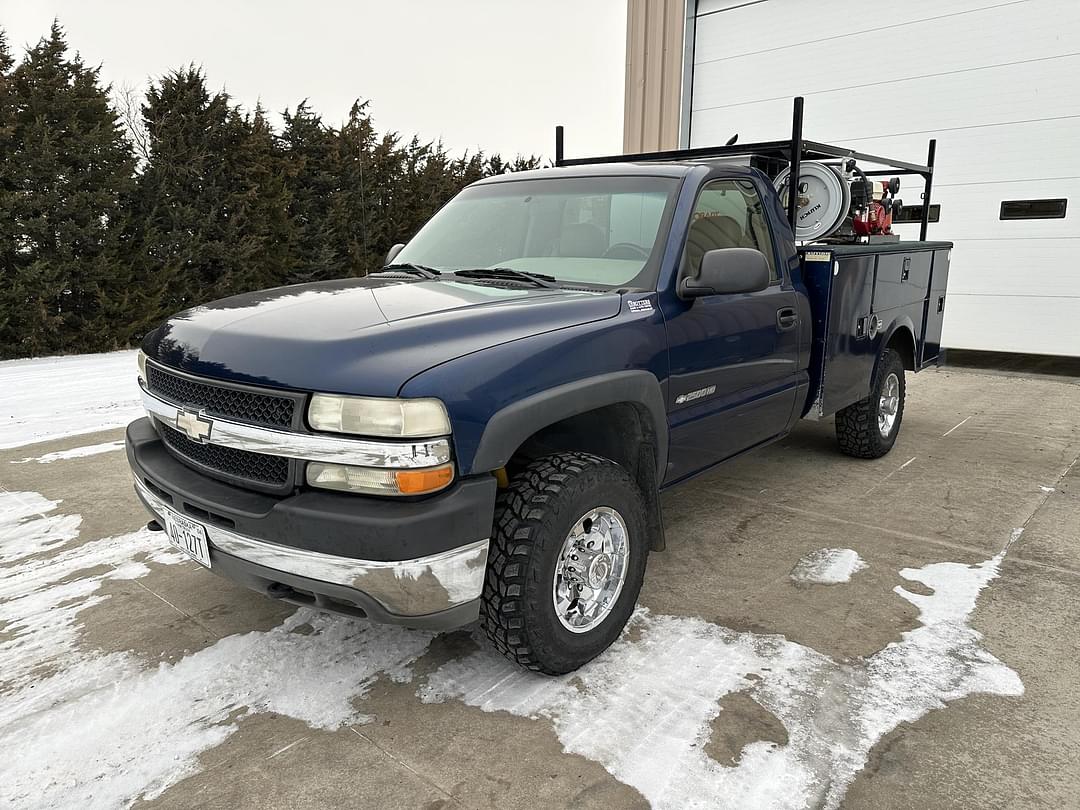 Image of Chevrolet 2500HD Primary image