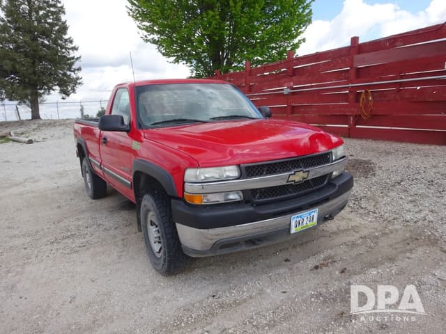 Image of Chevrolet 2500HD equipment image 1