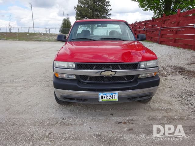 Image of Chevrolet 2500HD equipment image 3