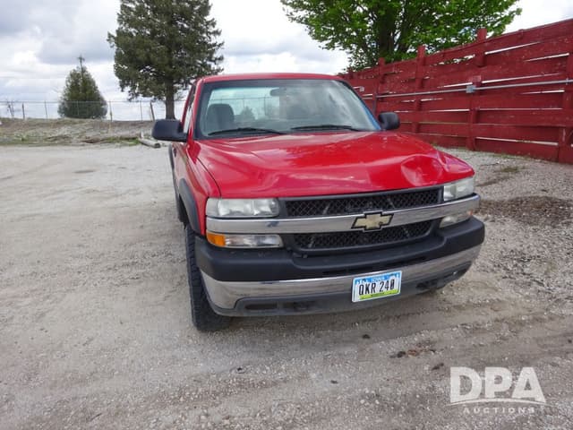Image of Chevrolet 2500HD equipment image 2