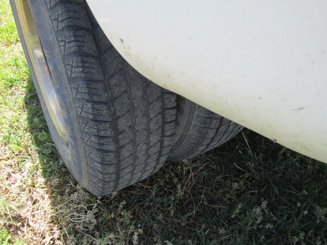 Image of Chevrolet 3500 equipment image 4