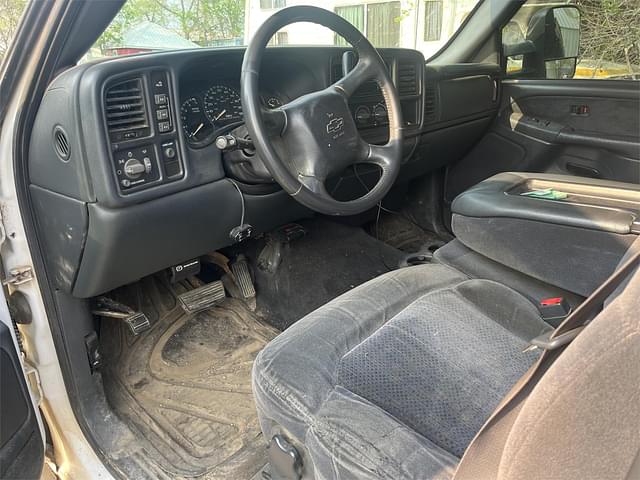Thumbnail image Chevrolet 3500 10