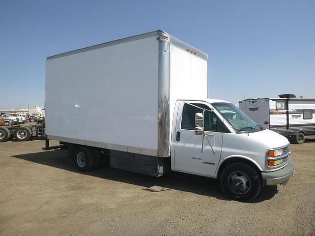 Image of Chevrolet 3500 equipment image 1