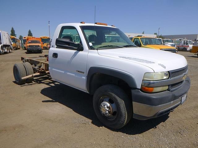 Image of Chevrolet 3500 equipment image 1