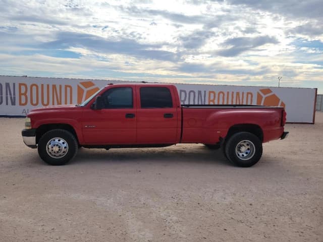 Image of Chevrolet 3500 equipment image 1