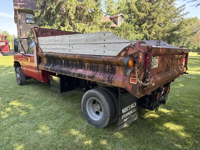 Image of Chevrolet 3500 equipment image 2