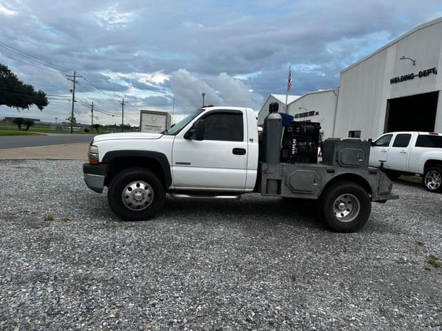 Image of Chevrolet 3500 equipment image 1