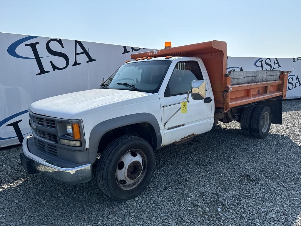 Image of Chevrolet 3500HD Primary image