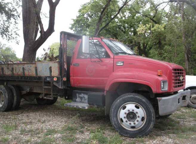 2001 Chevrolet C6500 Equipment Image0