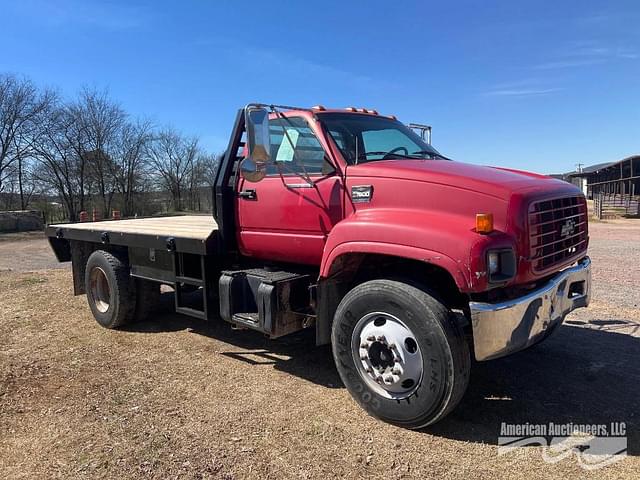 Image of Chevrolet C7500 equipment image 3