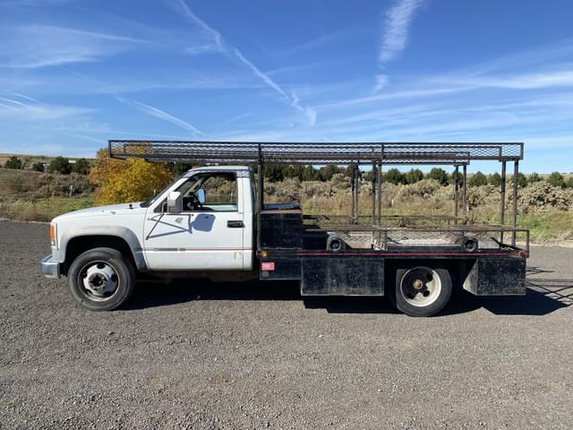 Image of Chevrolet GMT400 equipment image 1