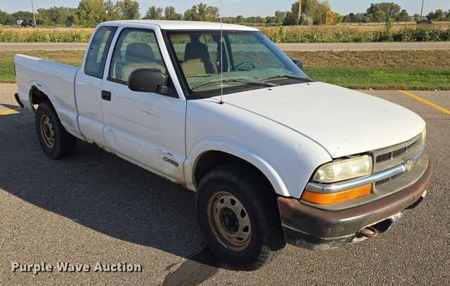 Image of Chevrolet S10 equipment image 2