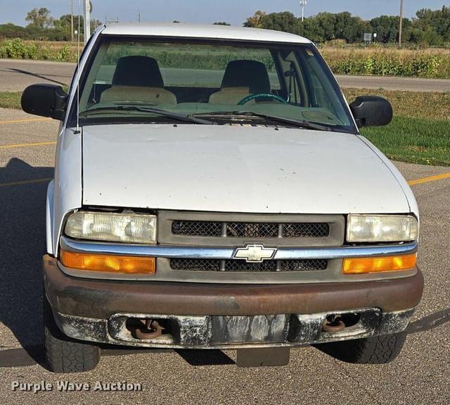 Image of Chevrolet S10 equipment image 1