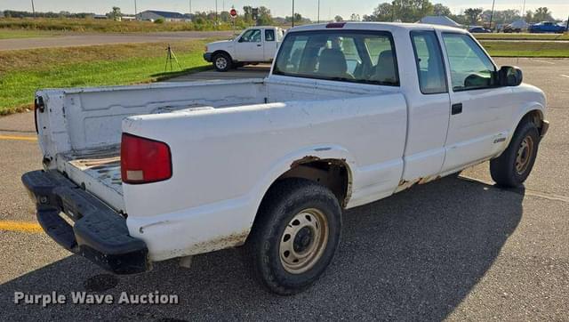 Image of Chevrolet S10 equipment image 4