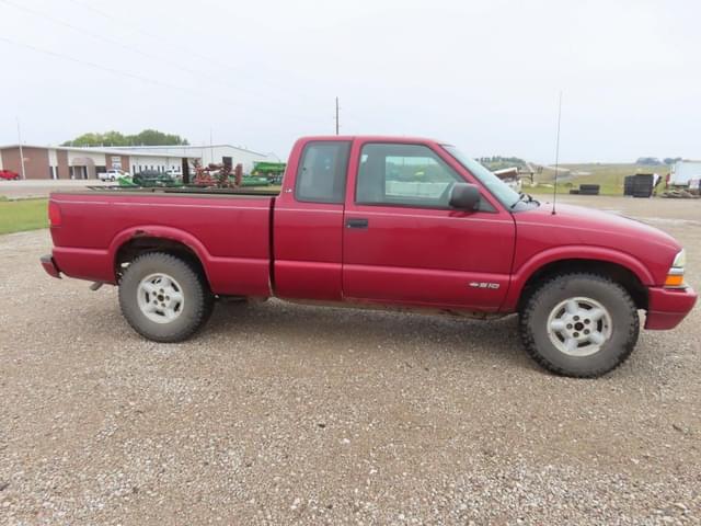 Image of Chevrolet S10 equipment image 4
