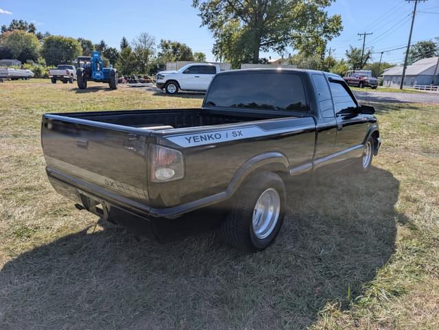 Image of Chevrolet S10 equipment image 3