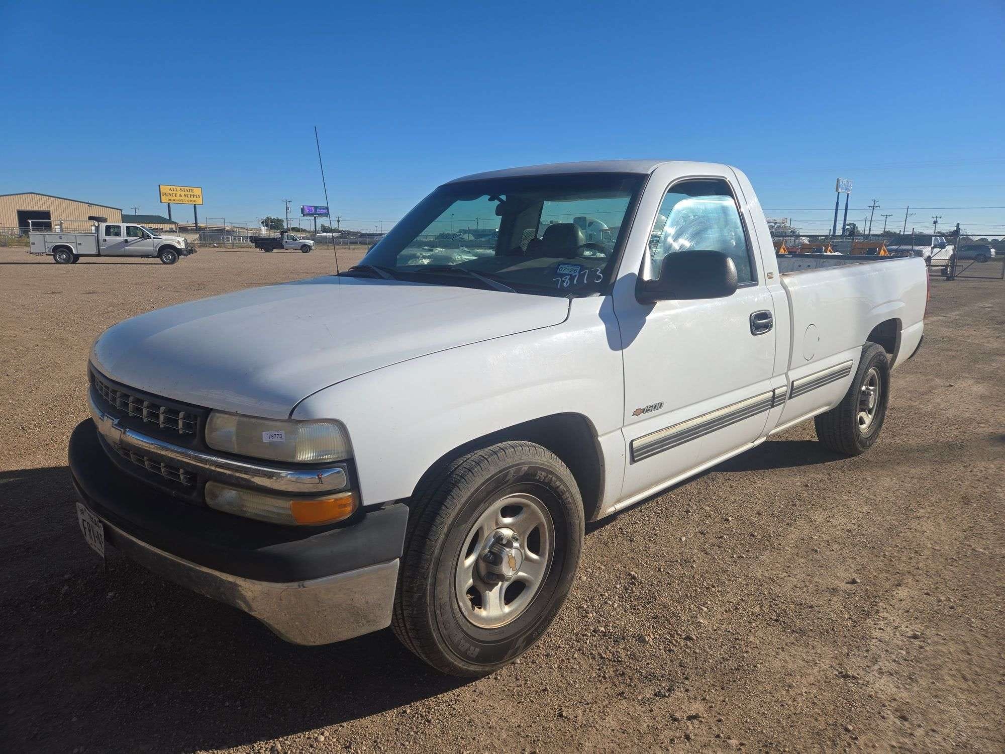 2001 Chevrolet 1500 Equipment Image0
