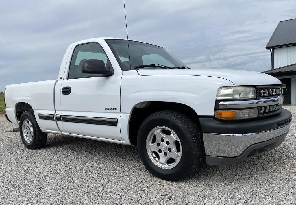 Image of Chevrolet 1500 Primary image