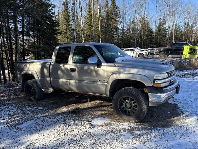 Image of Chevrolet Silverado equipment image 1