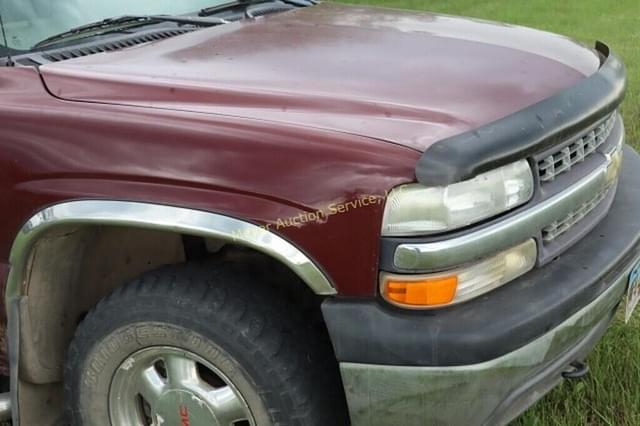 Image of Chevrolet 1500 equipment image 2