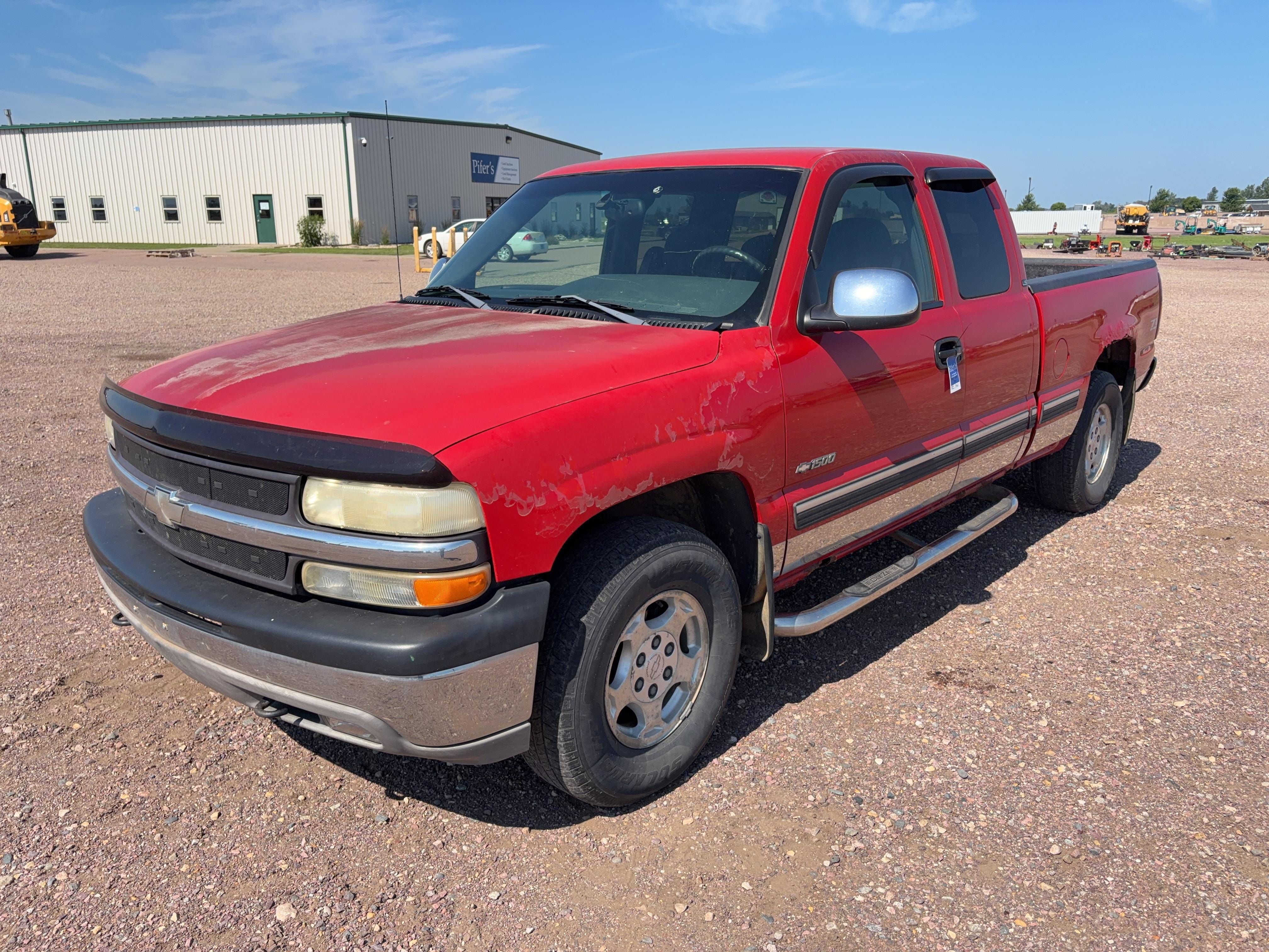 2001 Chevrolet 1500 Equipment Image0