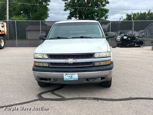 Image of Chevrolet 1500 equipment image 1