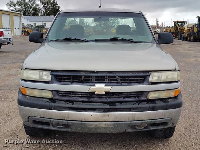 Image of Chevrolet 1500 equipment image 1