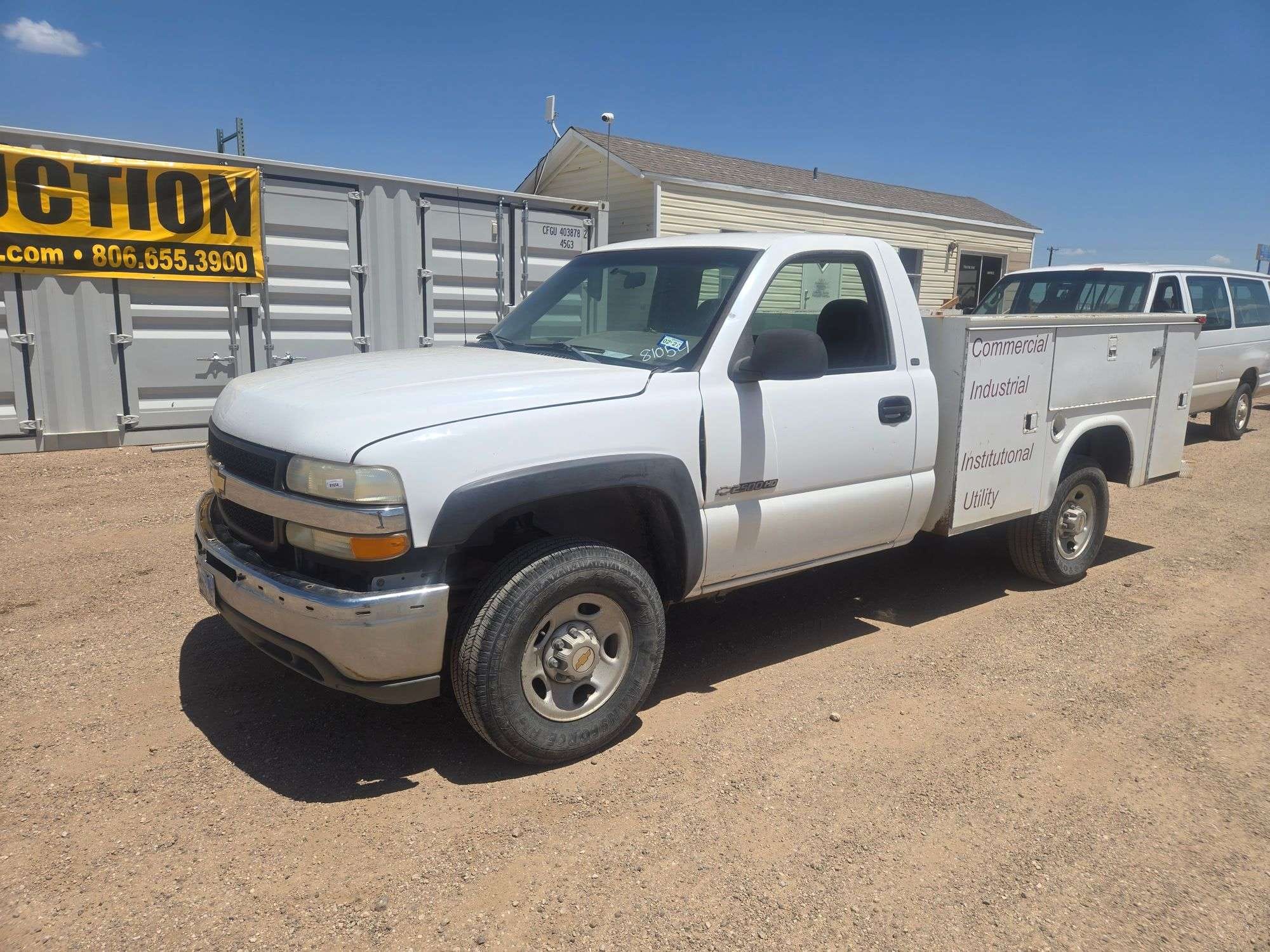 2001 Chevrolet 2500 Equipment Image0