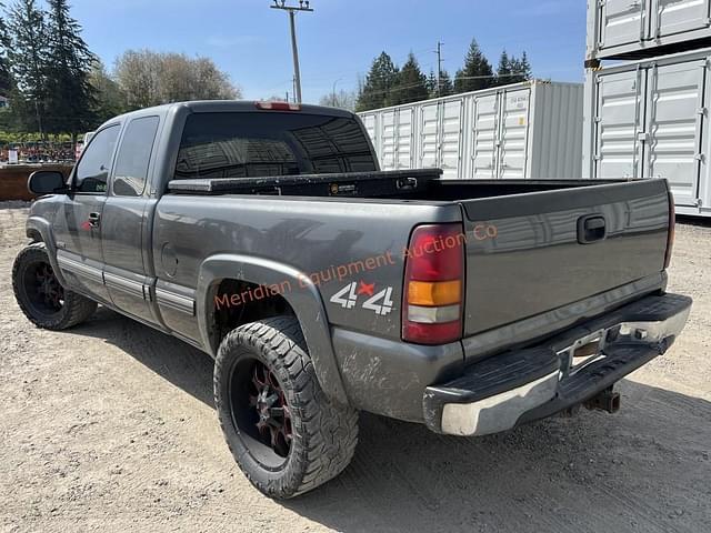 Image of Chevrolet 2500 equipment image 2