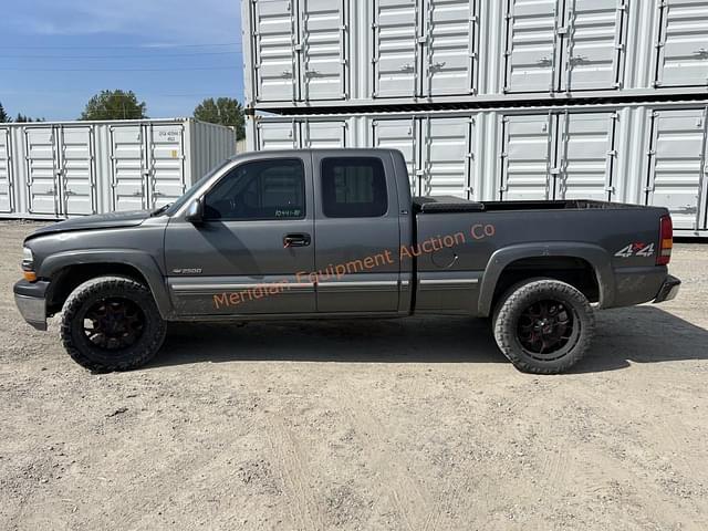 Image of Chevrolet 2500 equipment image 1