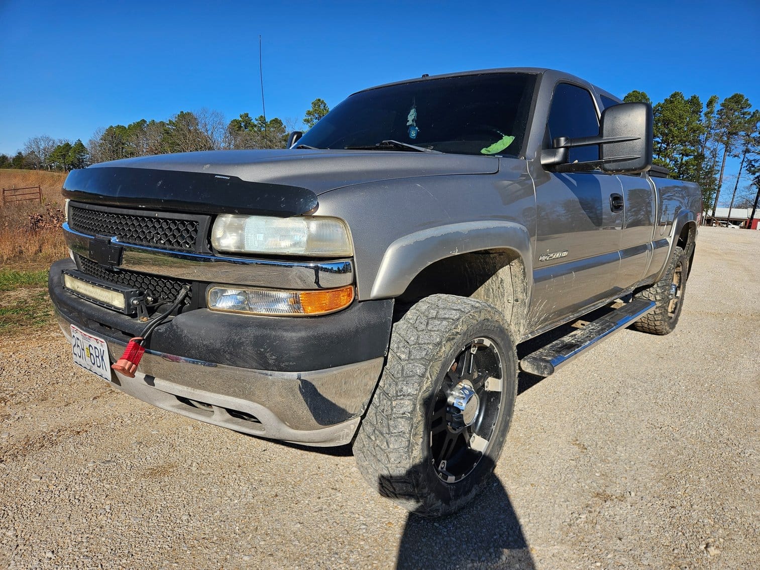 2001 Chevrolet 2500HD Equipment Image0