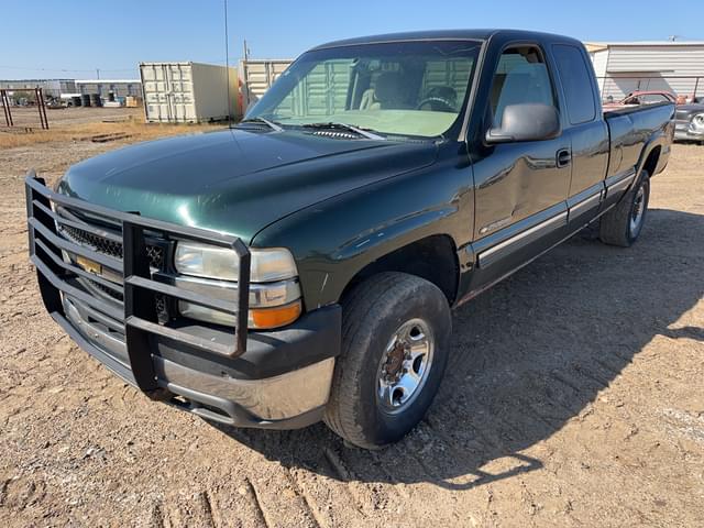 Image of Chevrolet 2500HD equipment image 2