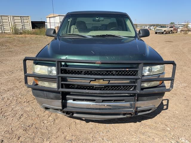 Image of Chevrolet 2500HD equipment image 1