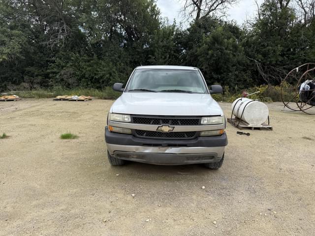 Image of Chevrolet 2500HD equipment image 2