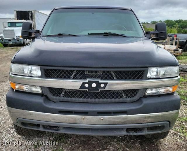 Image of Chevrolet 2500HD equipment image 1