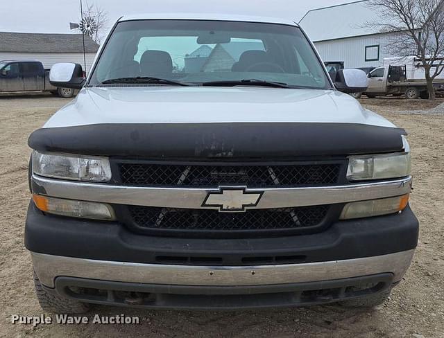 Image of Chevrolet 2500HD equipment image 1