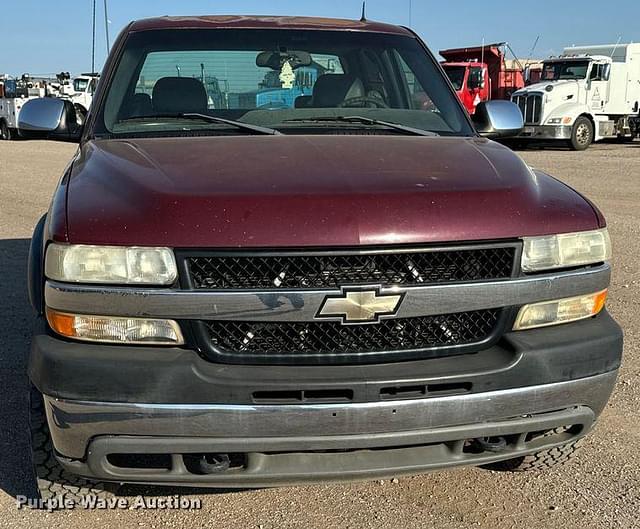 Image of Chevrolet 2500HD equipment image 1