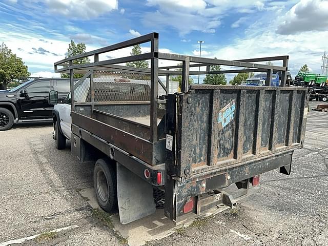 Image of Chevrolet 3500 equipment image 4