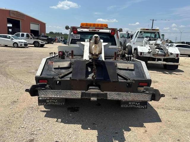 Image of Chevrolet 3500 equipment image 4