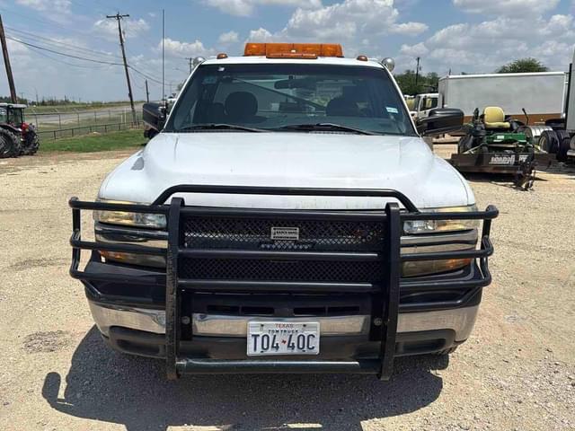 Image of Chevrolet 3500 equipment image 1