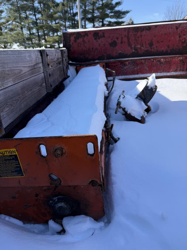 Image of Chevrolet 3500 equipment image 3